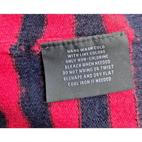 Bloomingdale's womens small sweater 2 PLY cashmere red blue stripe lightweight - Picture 6 of 8